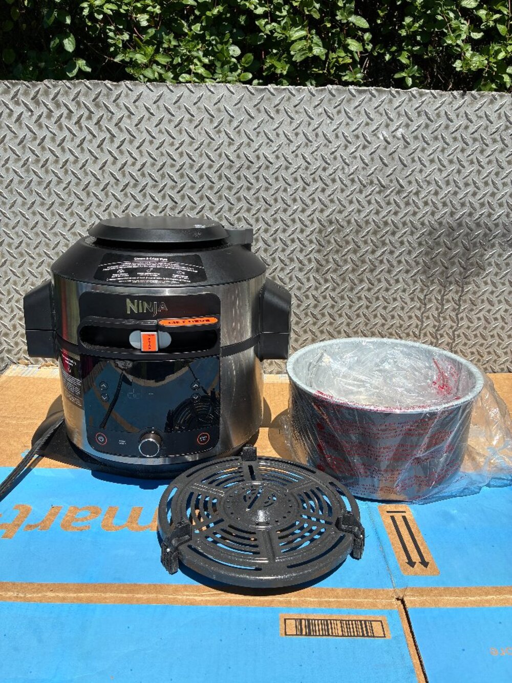 Ninja OL500 Foodi 14-in-1 6.5-qt. Pressure Cooker Steam Fryer SmartLid PLS READ
